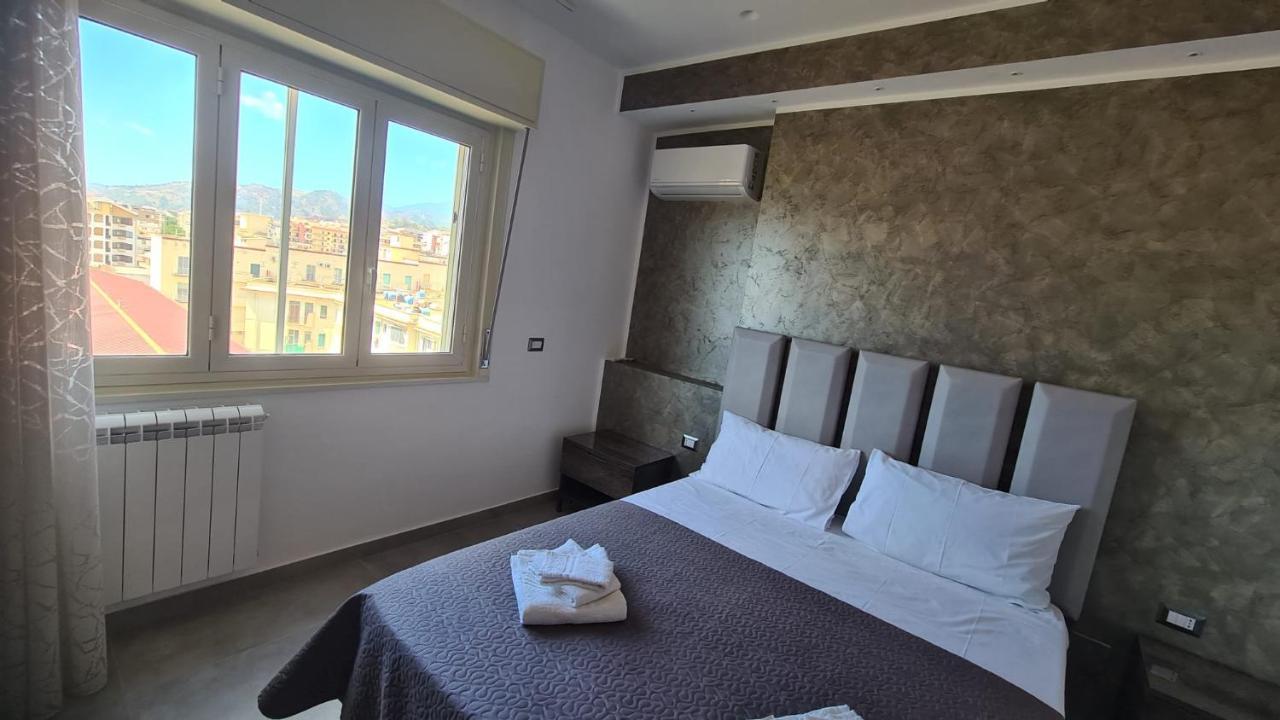 Bed and Breakfast Casa Veneziano à Messine Extérieur photo